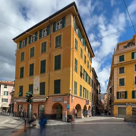 Mazzini 12 Very Central Apartment With Private Garage, Air Conditioning, Wifi, Just 50 Meters From The Beach Rapallo Exterior photo