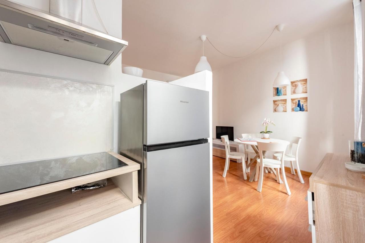 Mazzini 12 Very With Private Garage, Air Conditioning, Wifi, Just 50 Meters From The *
