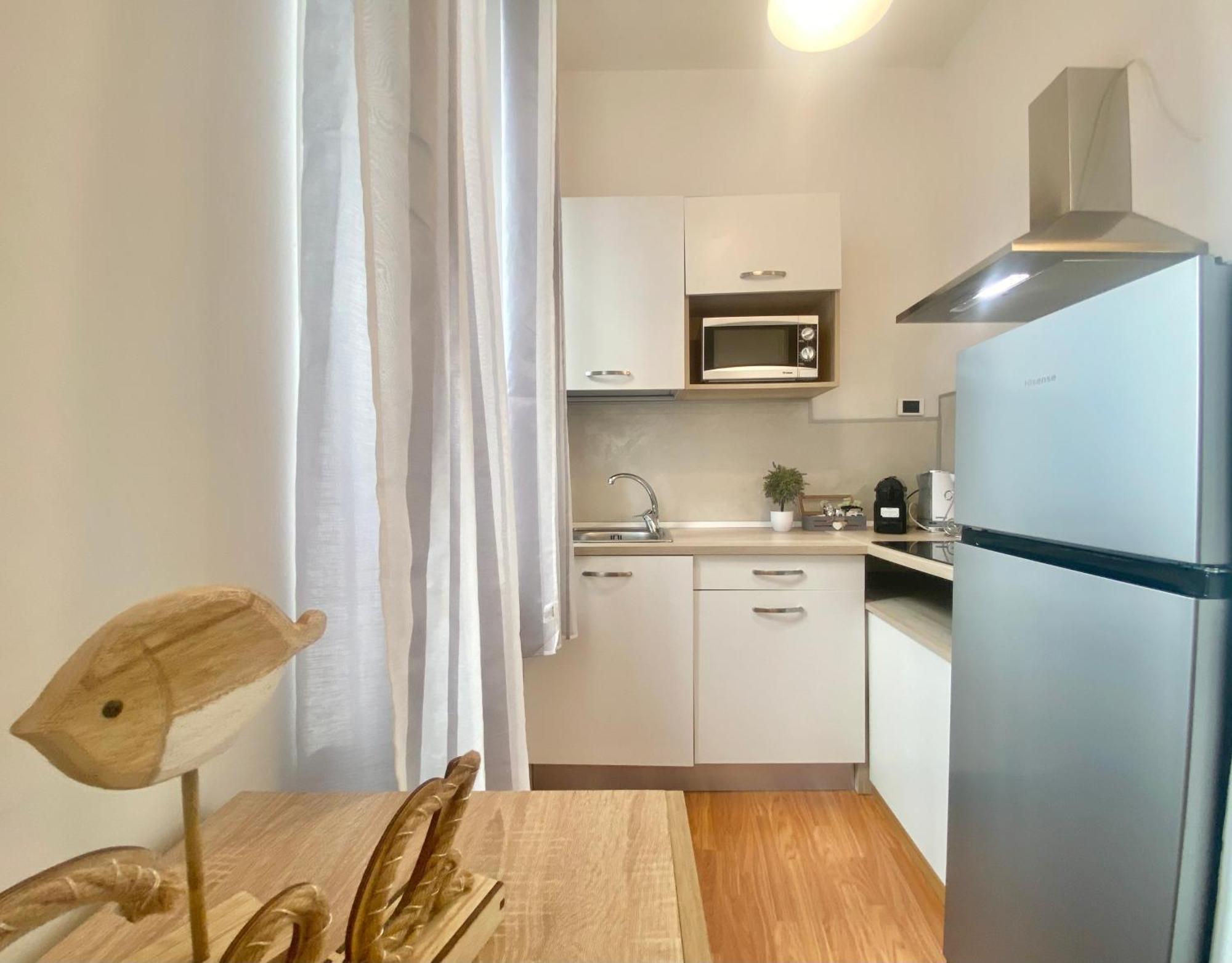 Mazzini 12 Very With Private Garage, Air Conditioning, Wifi, Just 50 Meters From The Rapallo