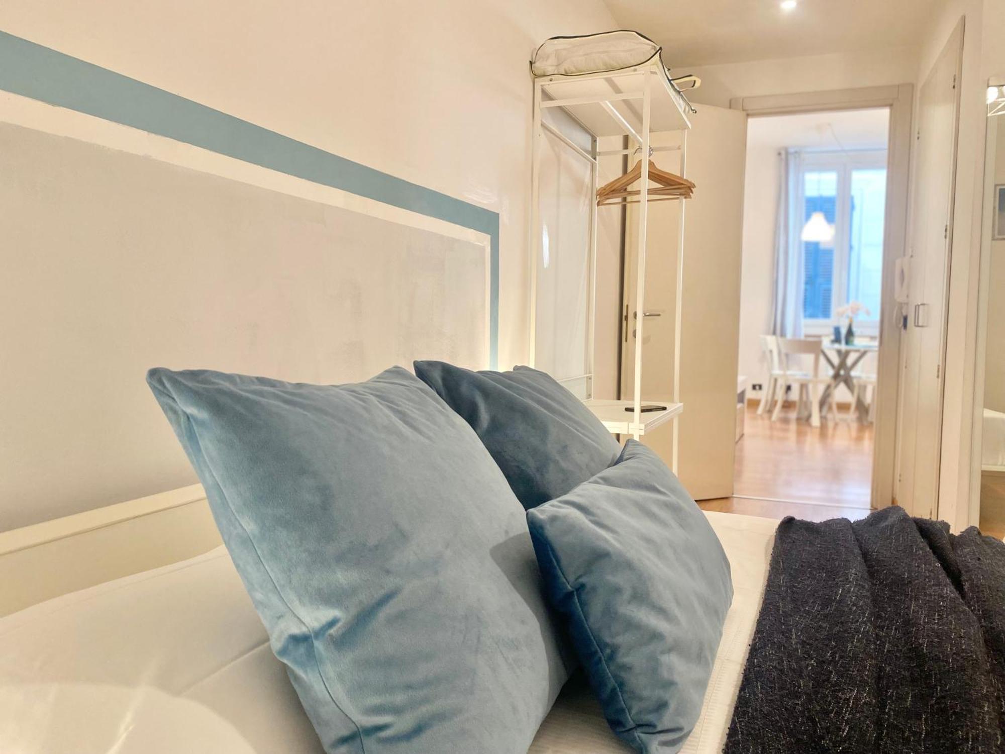 Mazzini 12 Very With Private Garage, Air Conditioning, Wifi, Just 50 Meters From The