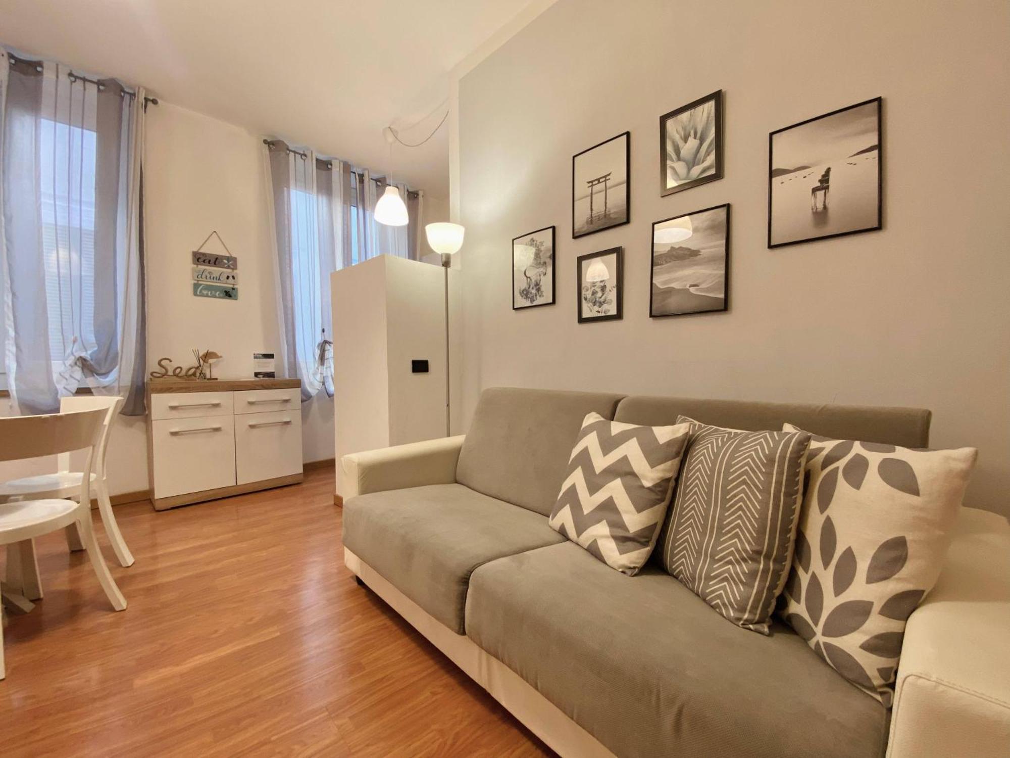 Mazzini 12 Very With Private Garage, Air Conditioning, Wifi, Just 50 Meters From The Apartamento *