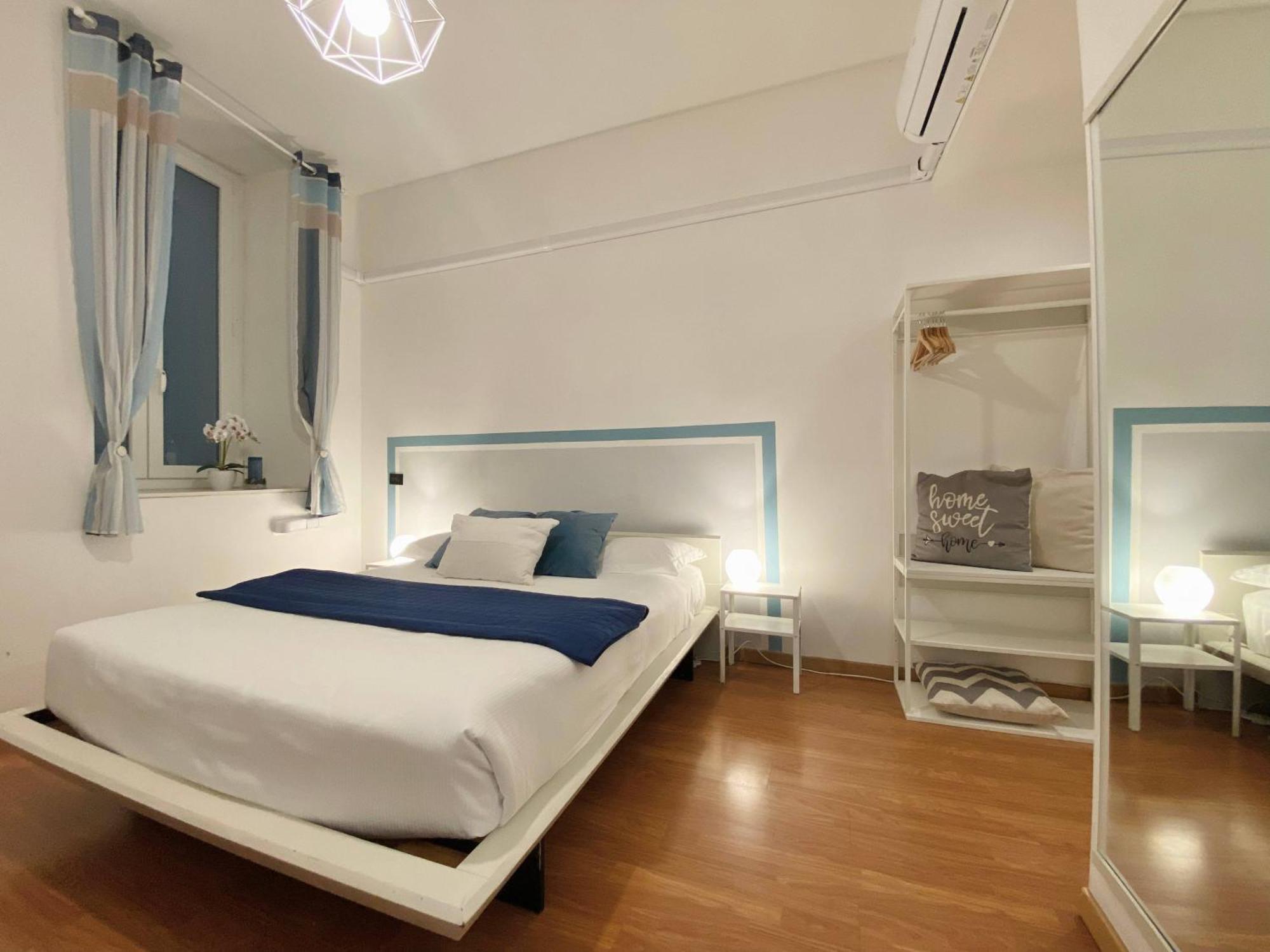 Apartment Mazzini 12 Very With Private Garage, Air Conditioning, Wifi, Just 50 Meters From The