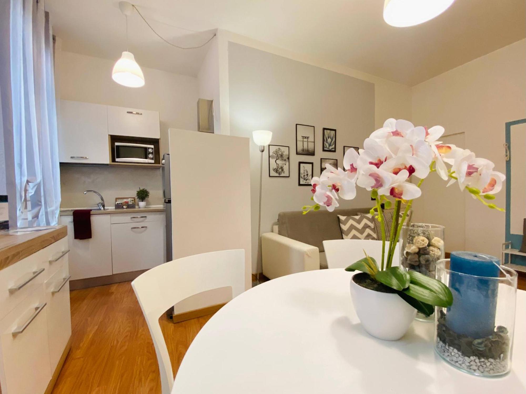 Mazzini 12 Very With Private Garage, Air Conditioning, Wifi, Just 50 Meters From The *